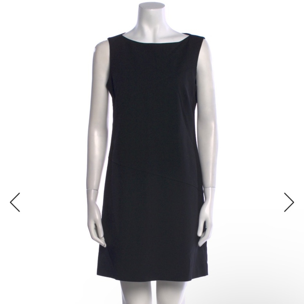 BURBERRY LONDON- Authentic 🍀 Black Bateau Neck Mini Dress- Size 6 US